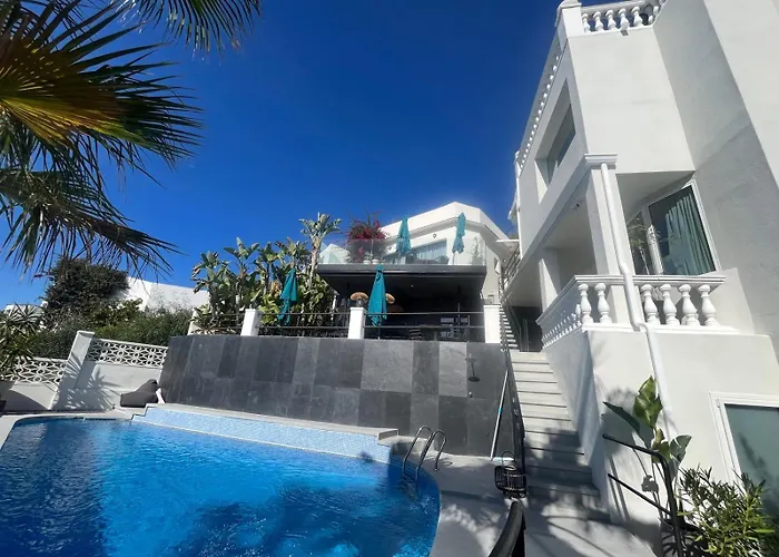 Bluehill Sitges